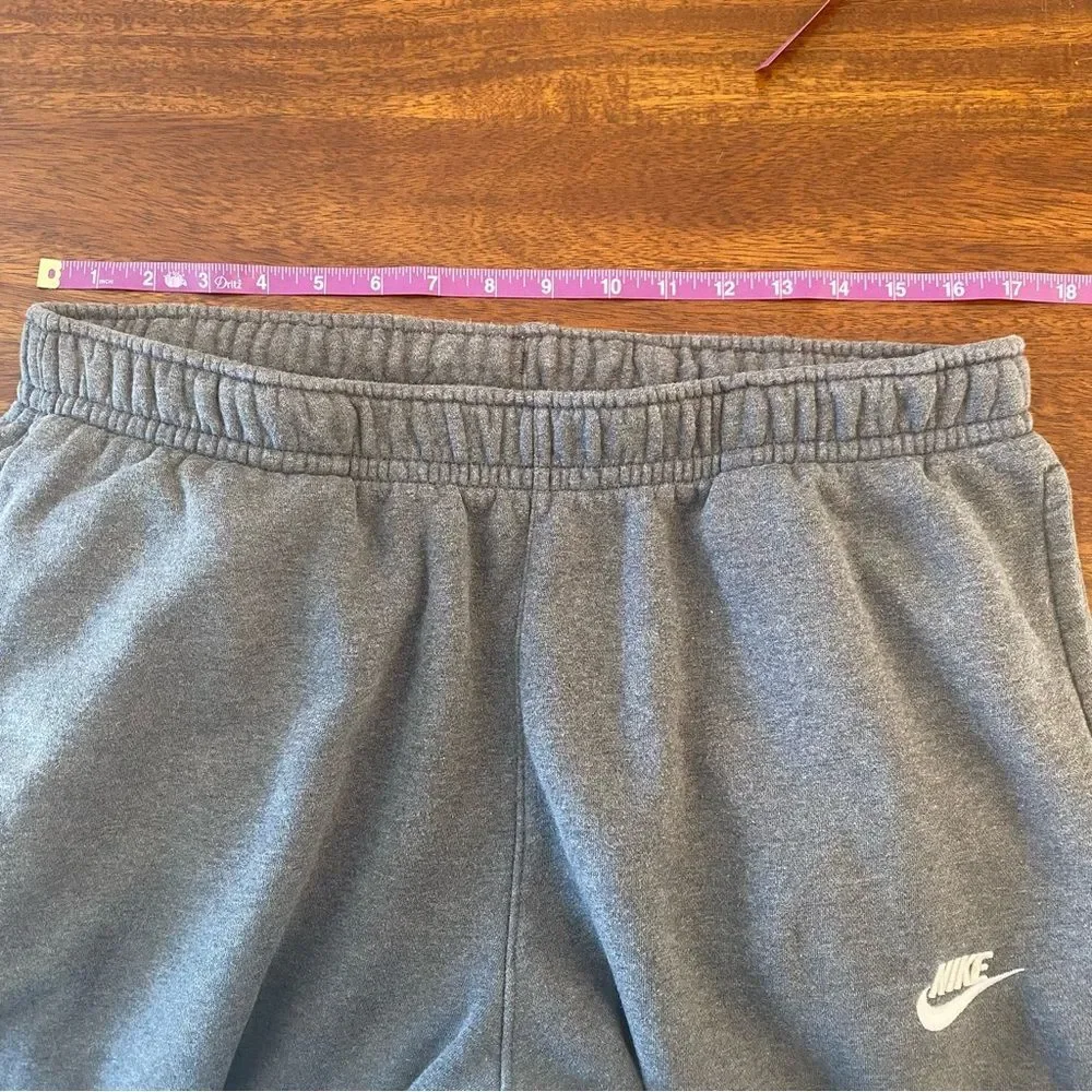 Nike Men's Sportswear Club Fleece Jogger Pant size XL gray sweatpants